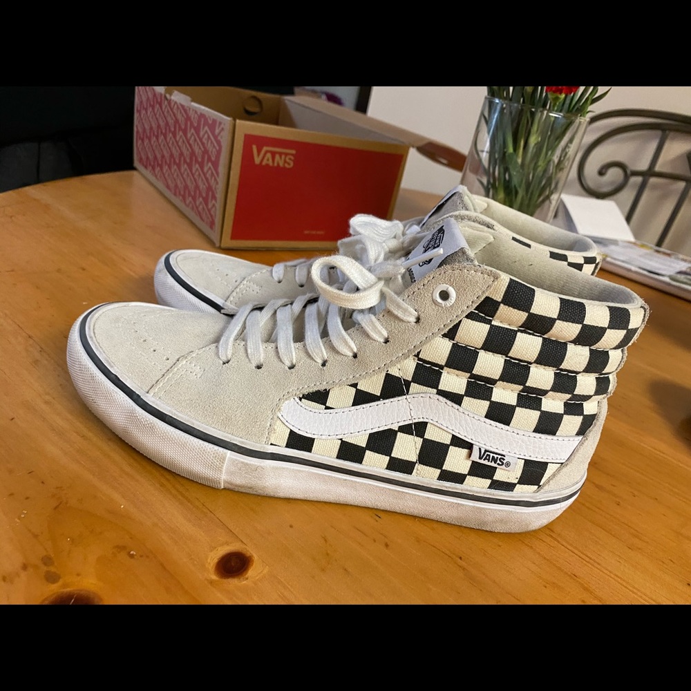 Sk8-Hi pro black and white check